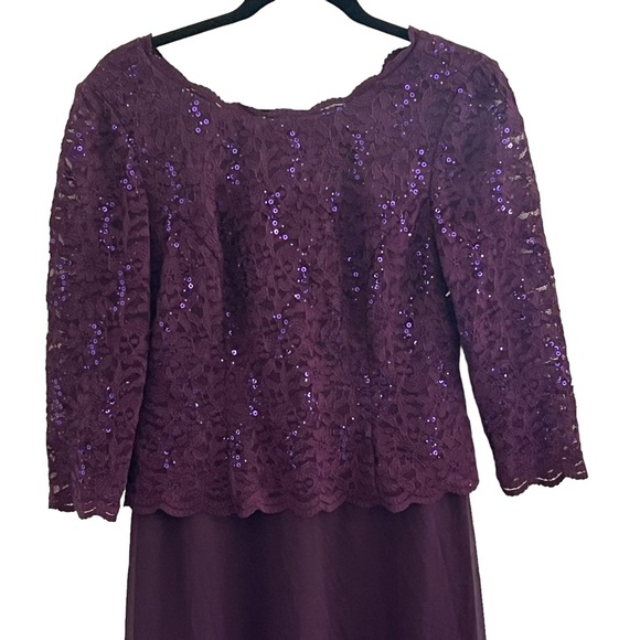 ALEX EVENINGS Sequined lace Floral 3/4 Sleeve long chiffon mock dress SZ  10P - Picture 5 of 9